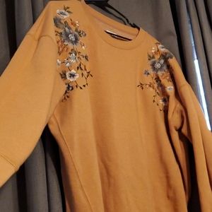 AE orange flower embroidery sweatshirt